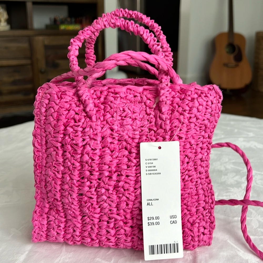 UO woven summer bag